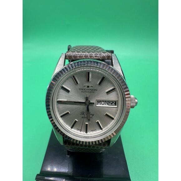 Vintage Nice TECHNOS The King Automatic Swiss Made Mens Divers Wristwatch